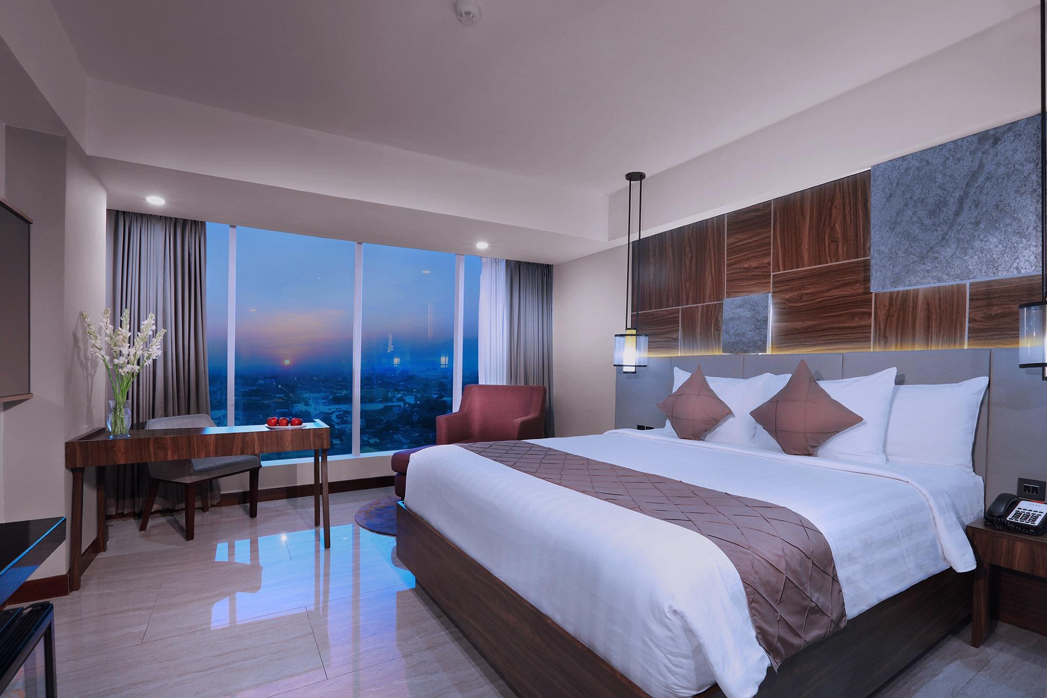 Aston Madiun Hotel & Conference Center Kültér fotó