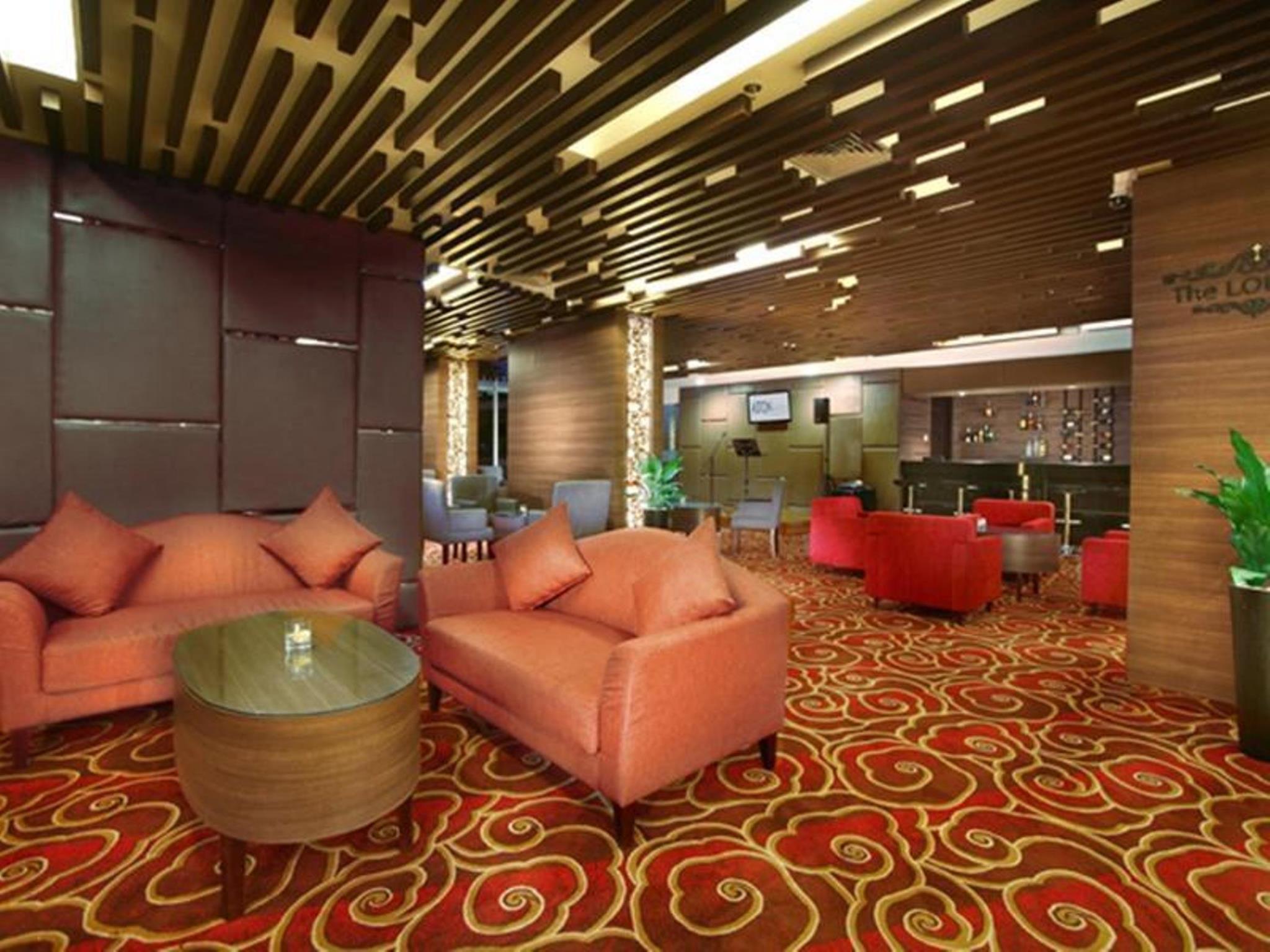 Aston Madiun Hotel & Conference Center Kültér fotó