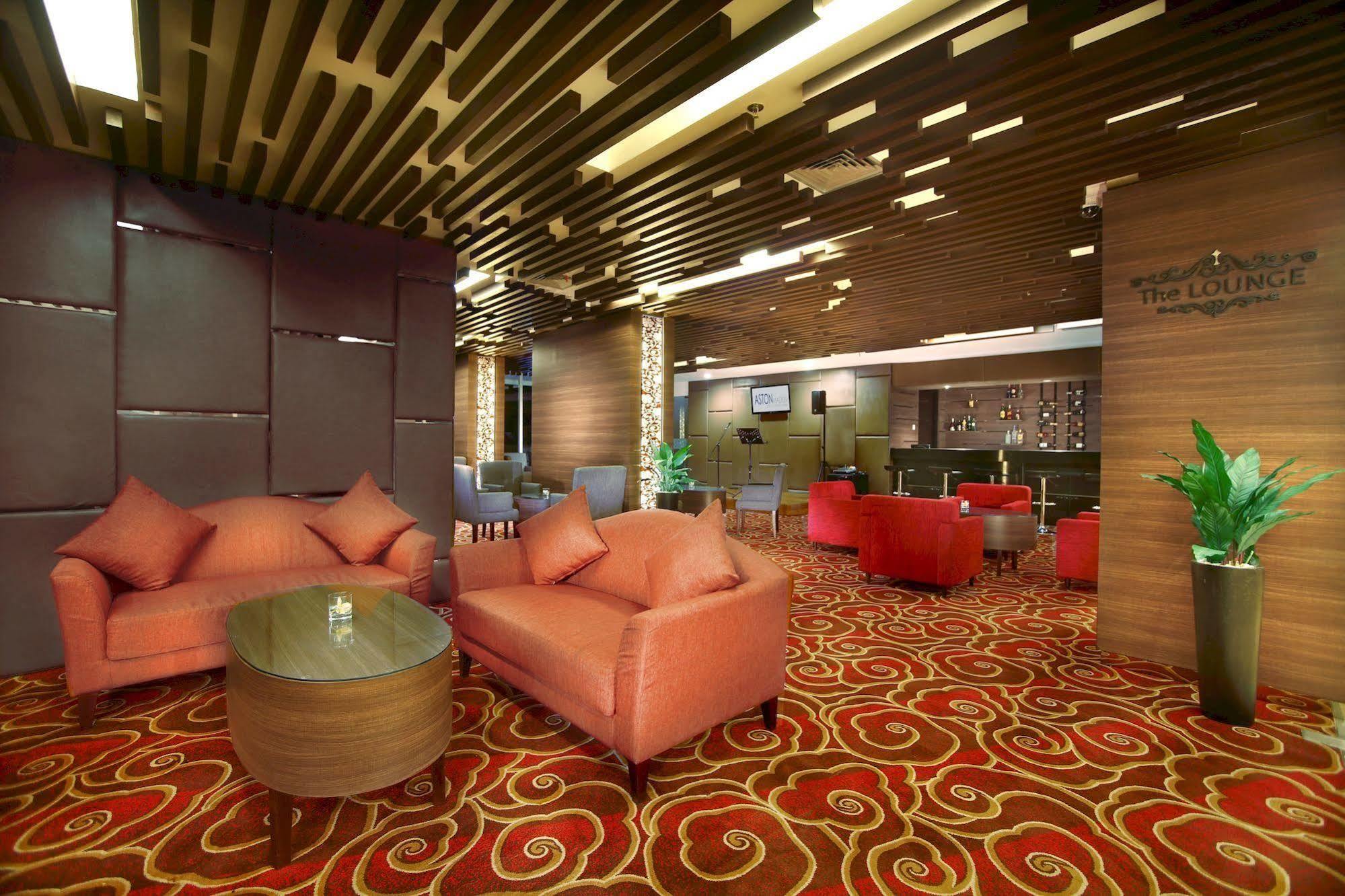 Aston Madiun Hotel & Conference Center Kültér fotó